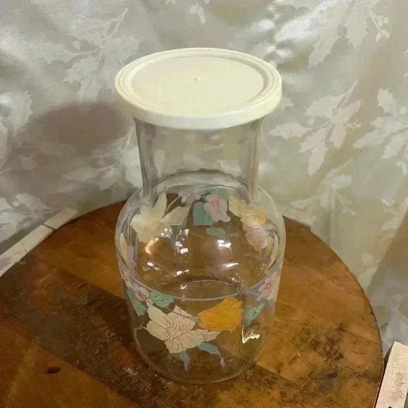 Vintage KIG Indonesia Floral Decanter with Cover - Picture 4 of 4